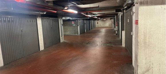 15m² Garage in Bologna, Italy No. 27987 5