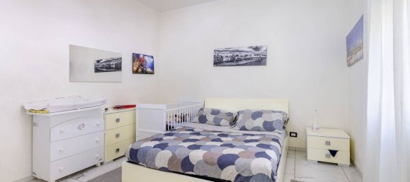 3 bedrooms Apartment in Turin, Italy No. 379754 7