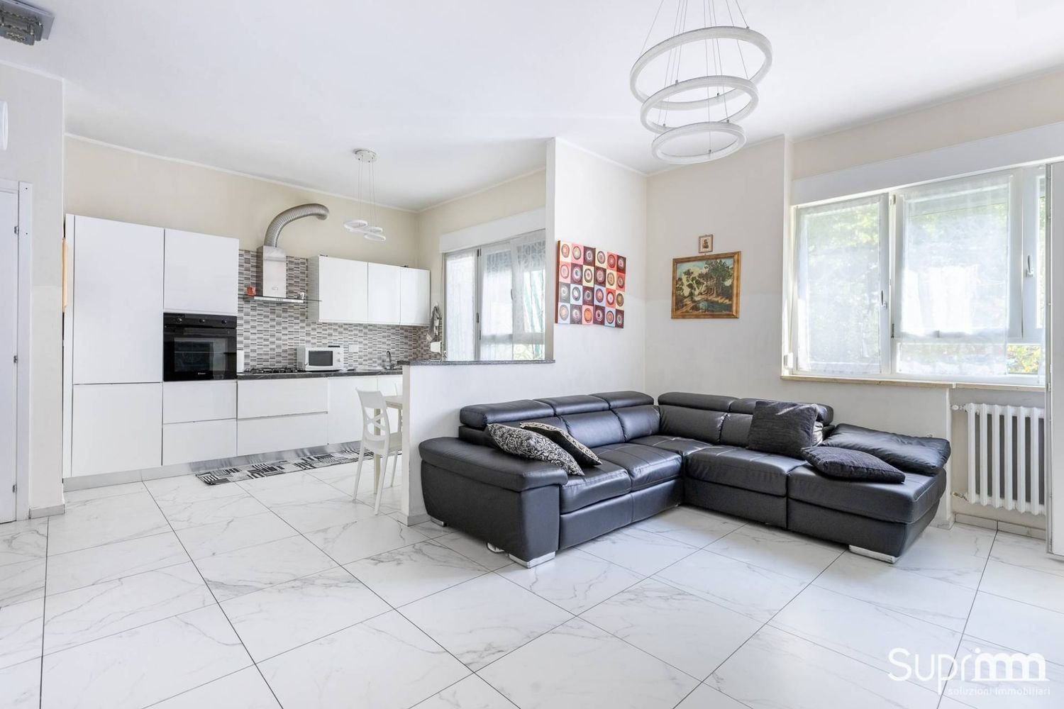 3 bedrooms Apartment in Turin, Italy No. 379754