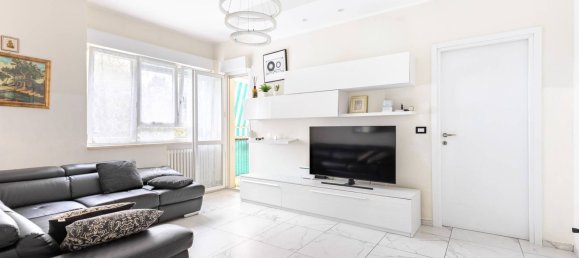 3 bedrooms Apartment in Turin, Italy No. 379754 12