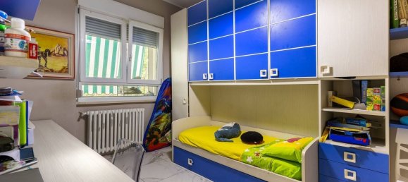 3 bedrooms Apartment in Turin, Italy No. 379754 8