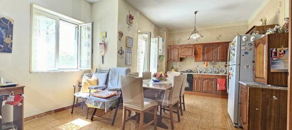 3 rooms Apartment in Pozzuoli, Italy No. 31057 10