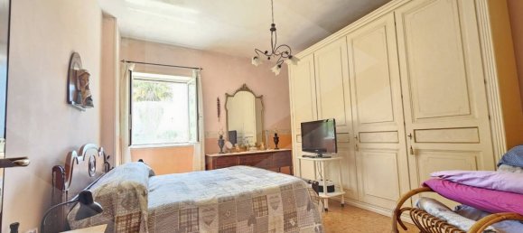 3 rooms Apartment in Pozzuoli, Italy No. 31057 19