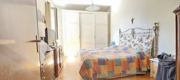 3 rooms Apartment in Pozzuoli, Italy No. 31057 14