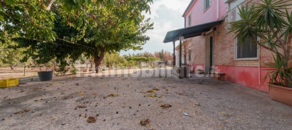 4 bedrooms House in Lucera, Italy No. 66899 4