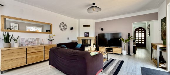 5 bedrooms House in Meze, France No. 281993 8