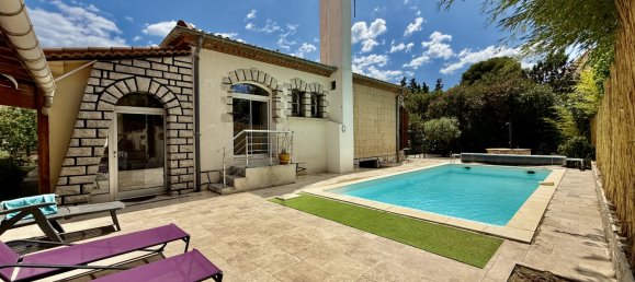 5 bedrooms House in Meze, France No. 281993 3