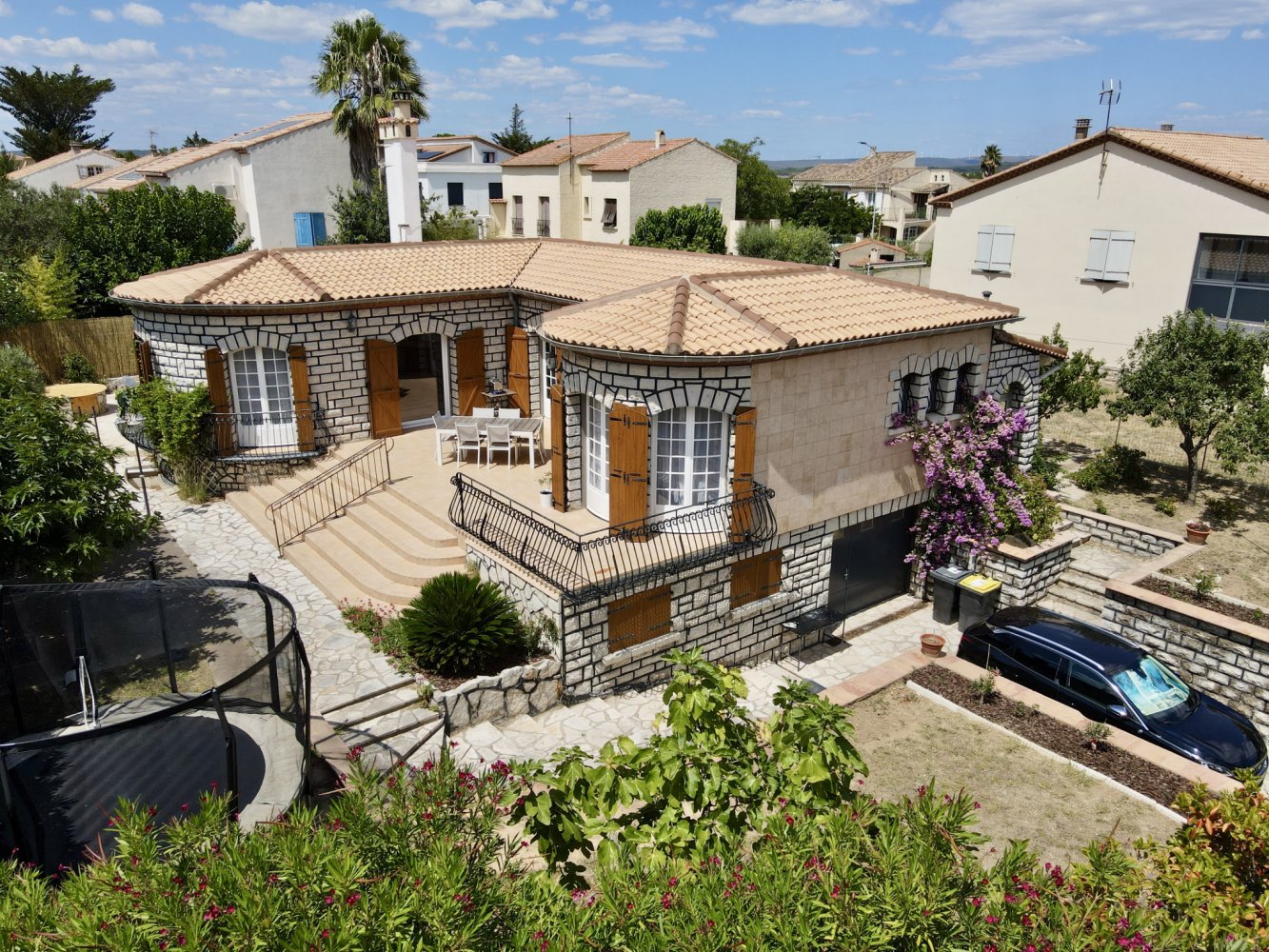 5 bedrooms House in Meze, France No. 281993