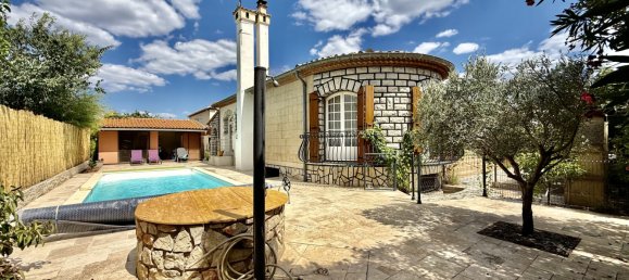 5 bedrooms House in Meze, France No. 281993 4