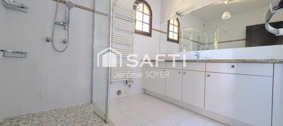 Дом с 4 спальнями в Кавайон, Франция № 191112 12