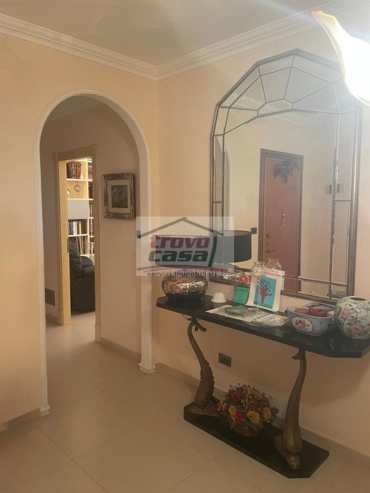 4 bedrooms Apartment in Syracuse, Italy No. 330554