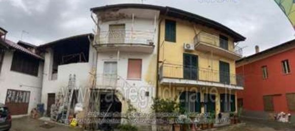Apartamento de 4 habitaciónes en Lonate Ceppino, Italy No. 181426 2