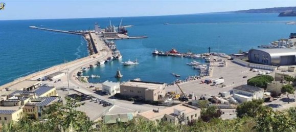 3غرفة شقة في Alba Adriatica, Italy رقم 94911 15