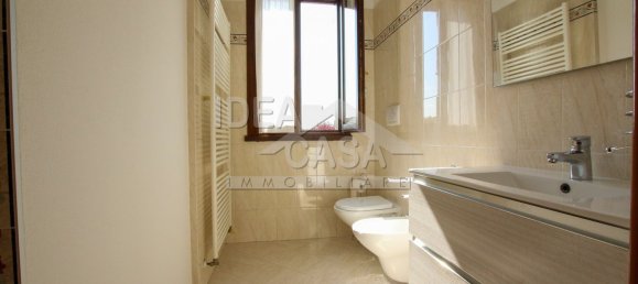 4 rooms Apartment in Medolla, Italy No. 118338 14