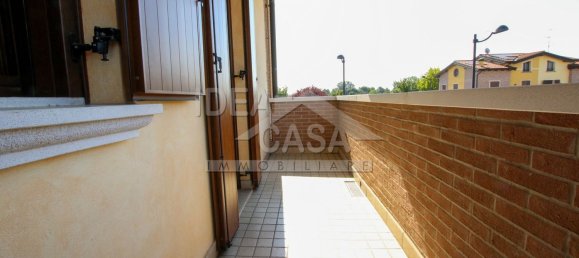 4 rooms Apartment in Medolla, Italy No. 118338 12