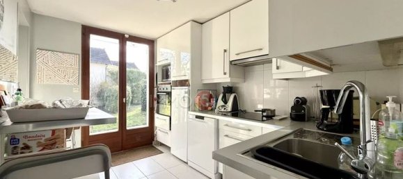 Casa de 5 dormitorios en Le Raincy, France No. 359301 9