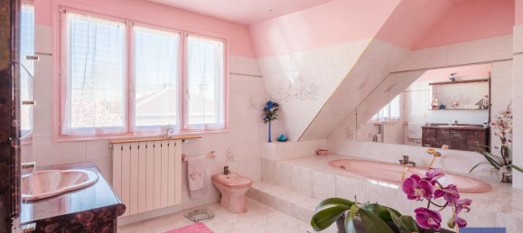 4 bedrooms House in Bondy, France No. 118057 12