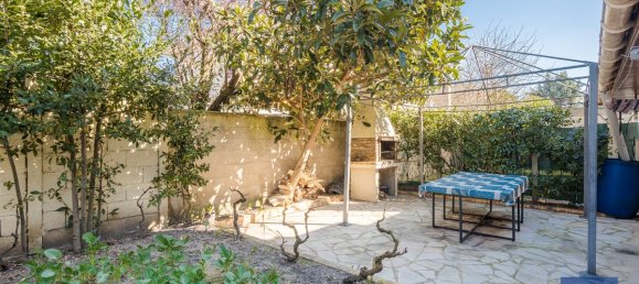 4 bedrooms House in Bondy, France No. 118057 3