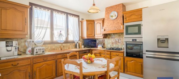 4 bedrooms House in Bondy, France No. 118057 7