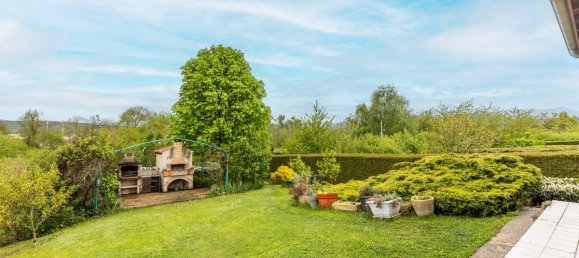 4 bedrooms House in Puy-de-Dome, France No. 339294 3