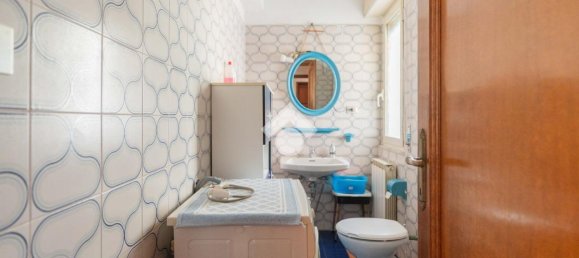 Apartamento de 4 divisões em Rome, Italy N.º 2497 9