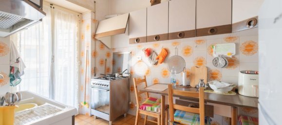 Apartamento de 4 divisões em Rome, Italy N.º 2497 15