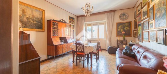 Apartamento de 4 divisões em Rome, Italy N.º 2497 14