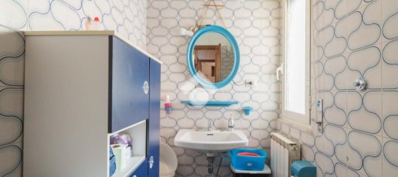 Apartamento de 4 divisões em Rome, Italy N.º 2497 20