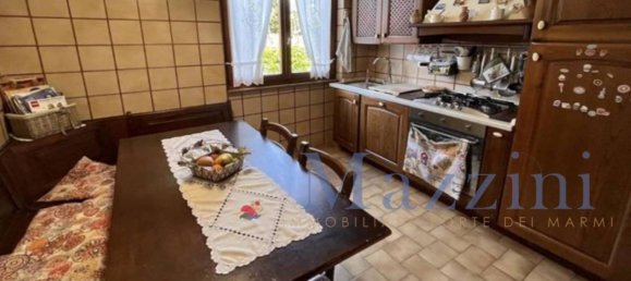 4 bedrooms Villa in Forte dei Marmi, Italy No. 325565 6