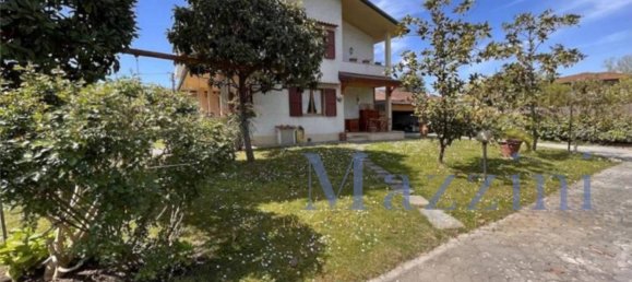 4 bedrooms Villa in Forte dei Marmi, Italy No. 325565 4