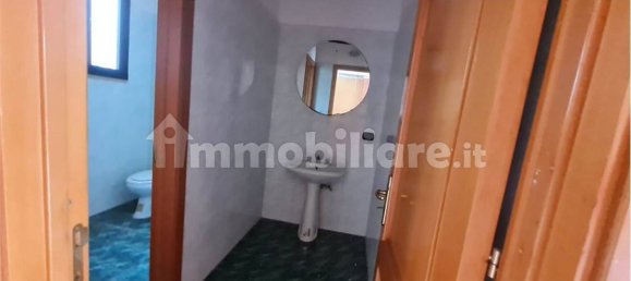 Коммерческая недвижимость с 1 комнатой в Collepasso, Италия № 112143 4