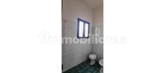 Коммерческая недвижимость с 1 комнатой в Collepasso, Италия № 112143 6