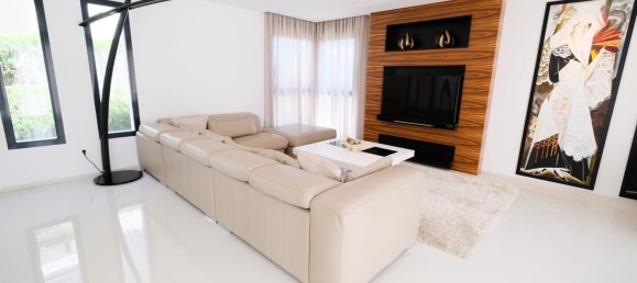 4 bedrooms Villa in Torrevieja, Spain No. 8837 9