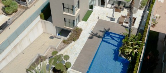 4 bedrooms Villa in Torrevieja, Spain No. 8837 5