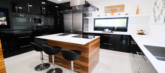 4 bedrooms Villa in Torrevieja, Spain No. 8837 12