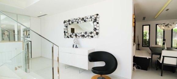 4 bedrooms Villa in Torrevieja, Spain No. 8837 7