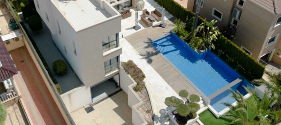 4 bedrooms Villa in Torrevieja, Spain No. 8837 4
