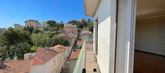 2 chambres Appartement à Marseille, France No. 310904 2