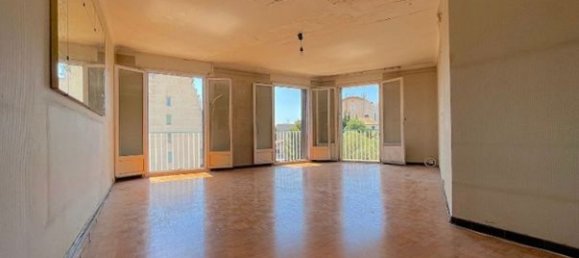 2 chambres Appartement à Marseille, France No. 310904 8