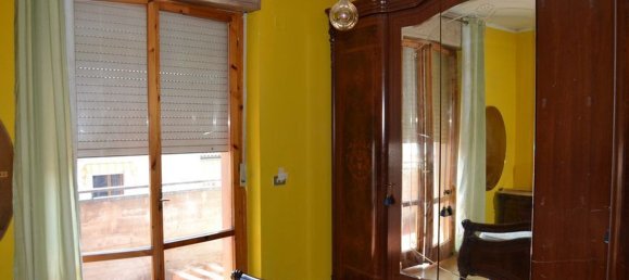 5-salle Appartement à Fermignano, Italy No. 269399 9