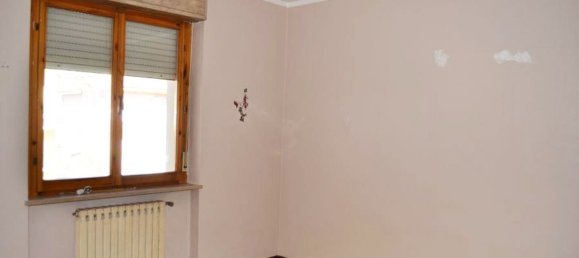 5-salle Appartement à Fermignano, Italy No. 269399 6