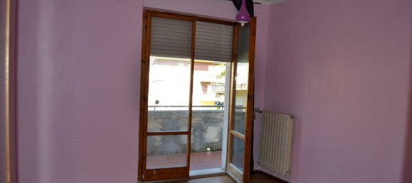 5-salle Appartement à Fermignano, Italy No. 269399 11