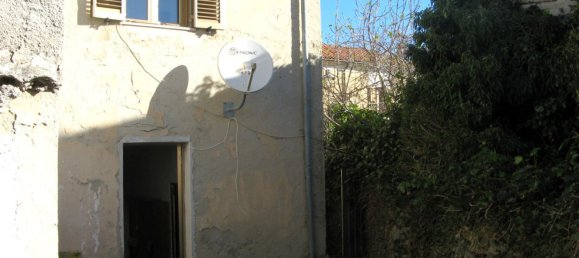 4 rooms House in Salle, Italy No. 149528 36