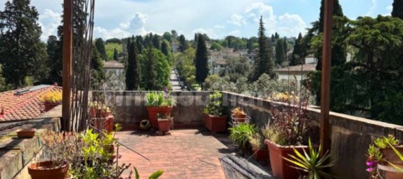 3 Schlafzimmer Penthouse in Florence, Italy, Nr. 337590 17