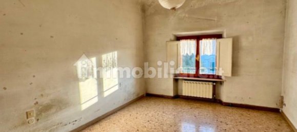 3 Schlafzimmer Penthouse in Florence, Italy, Nr. 337590 2