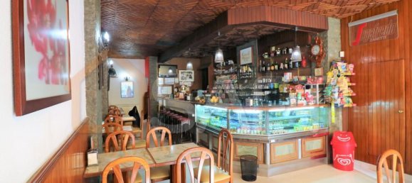 64m² Commercial property in Oeiras, Portugal No. 80306 2