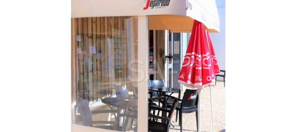 64m² Commercial property in Oeiras, Portugal No. 80306 11