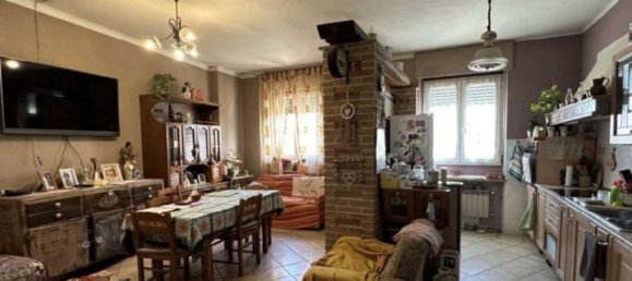 3 rooms Apartment in Livorno Ferraris, Italy No. 51301 10