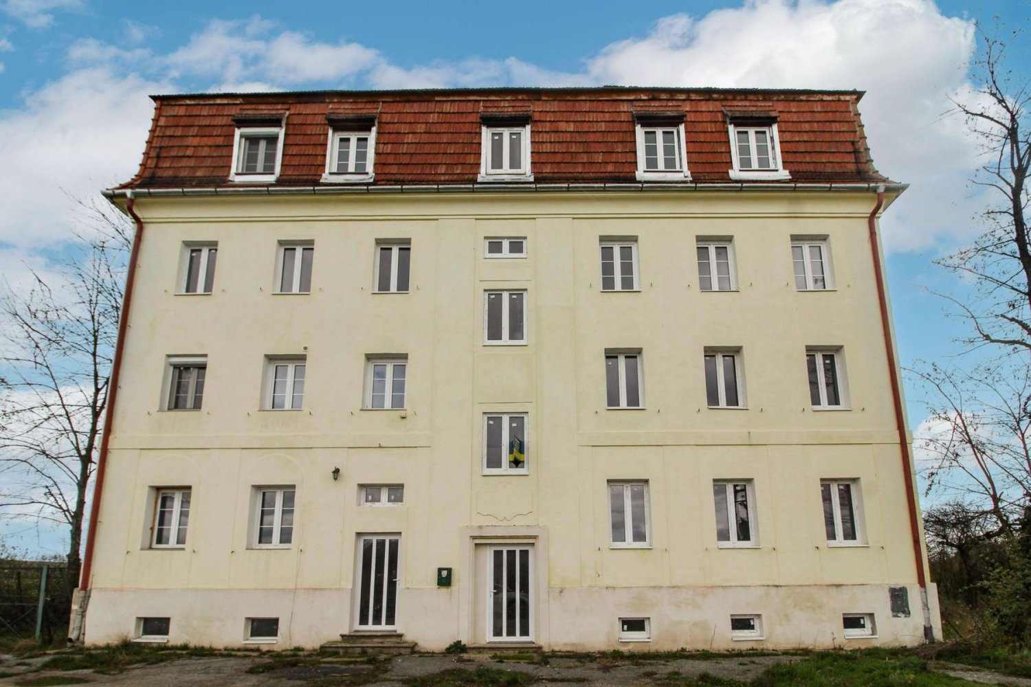  Land in Grossharras, Austria No. 134972