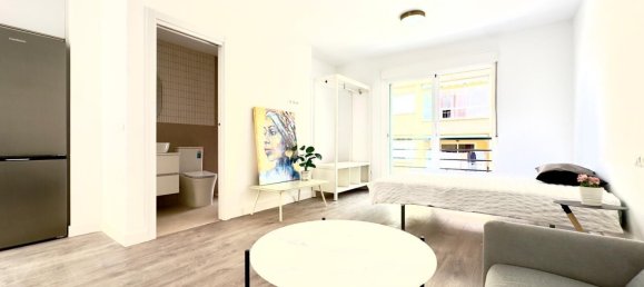 1 bedroom Apartment in Malaga, Spain No. 181924 2